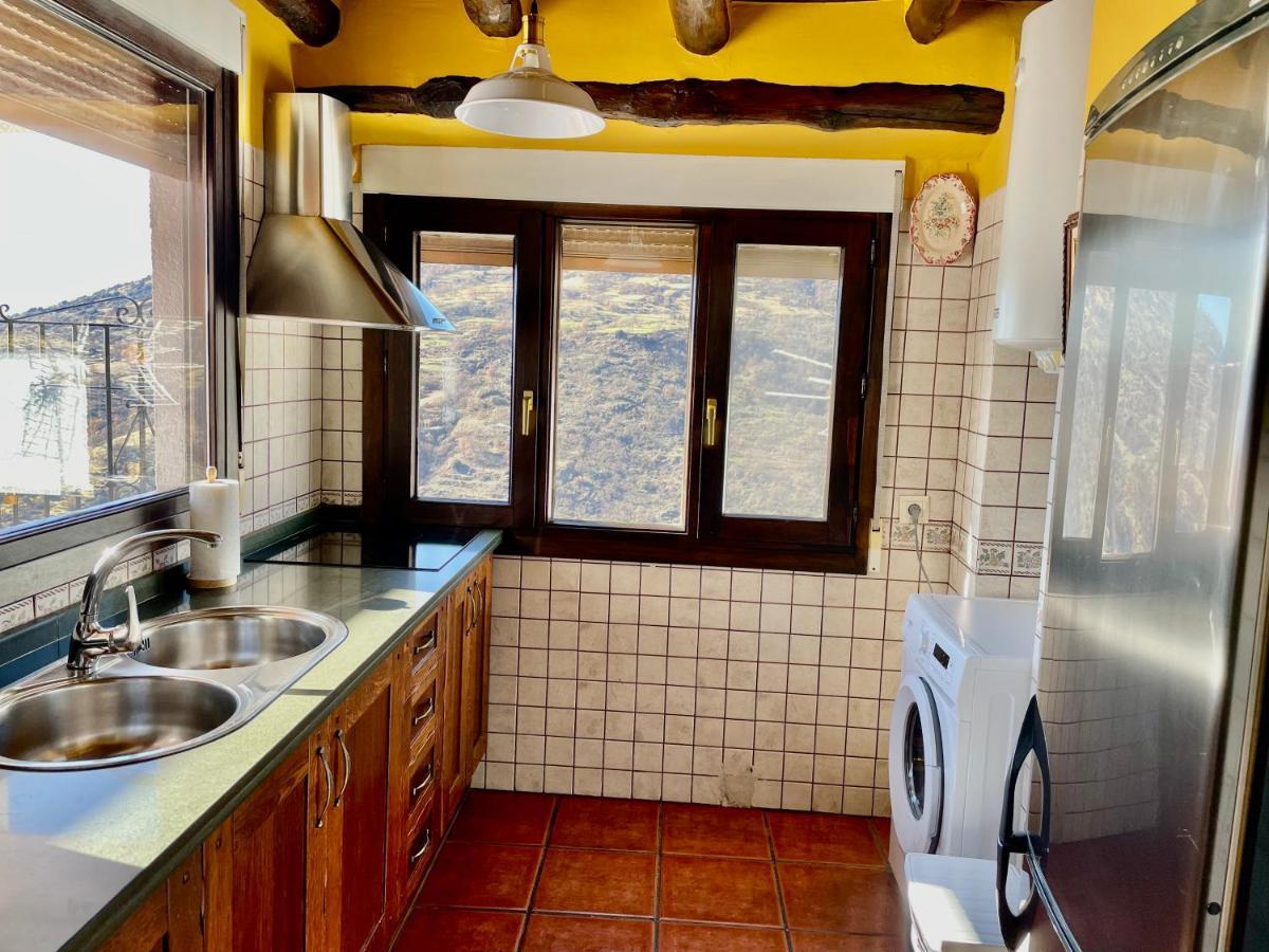 Atico Casa Angel Apartment Bubion
